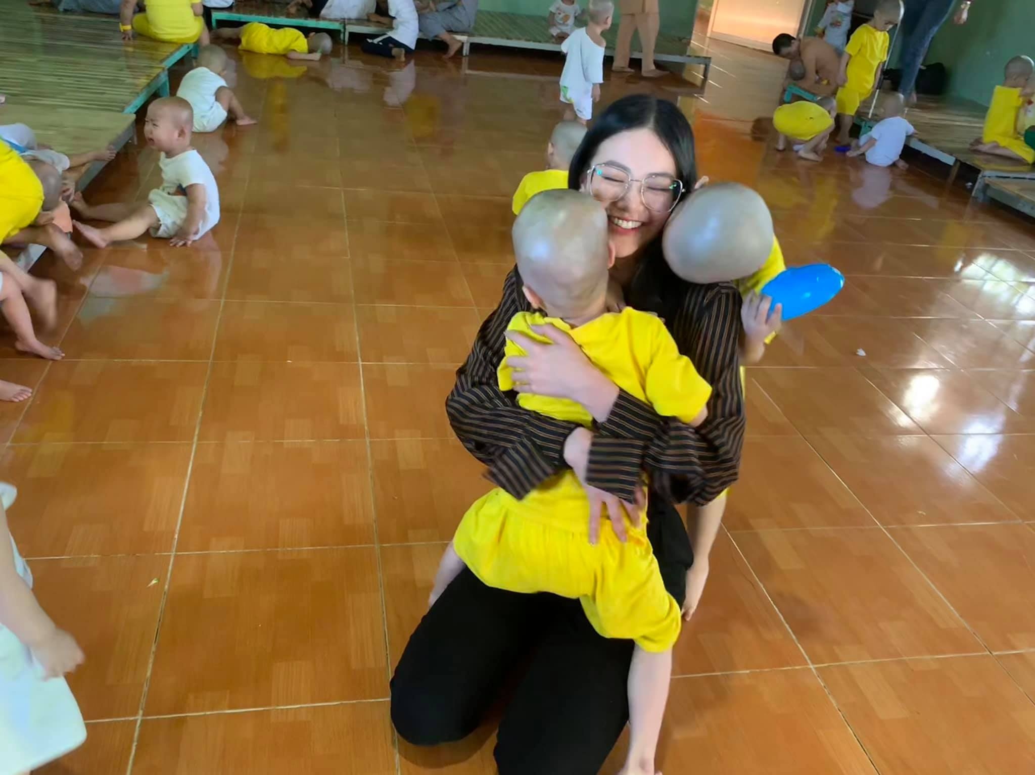 hoa hau viet truyen cam hung anh 7