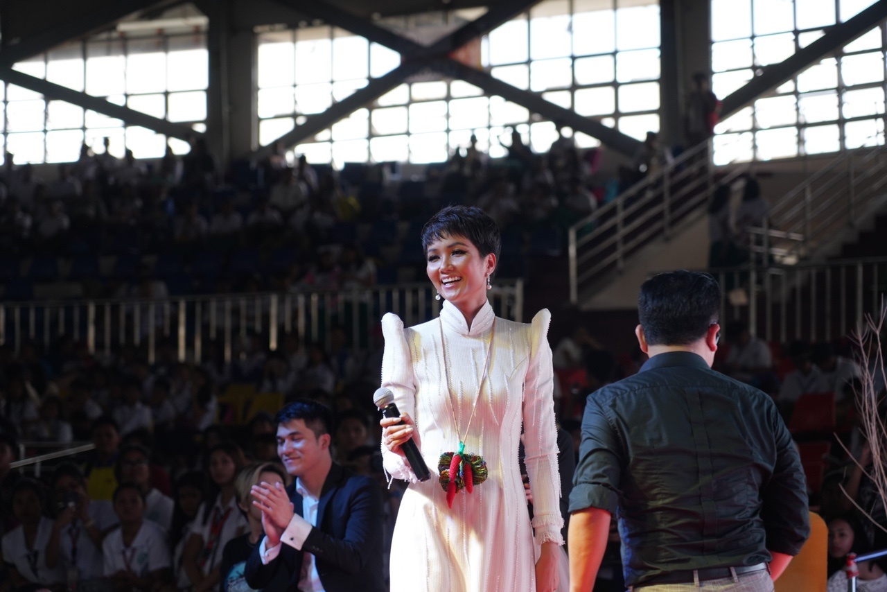 h hen nie philippines anh 4