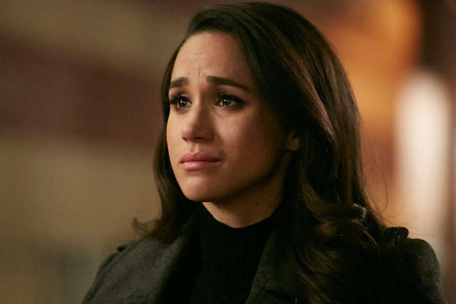 Bi kich cua Cong nuong Meghan Markle: Gia dinh lien tuc noi xau hinh anh