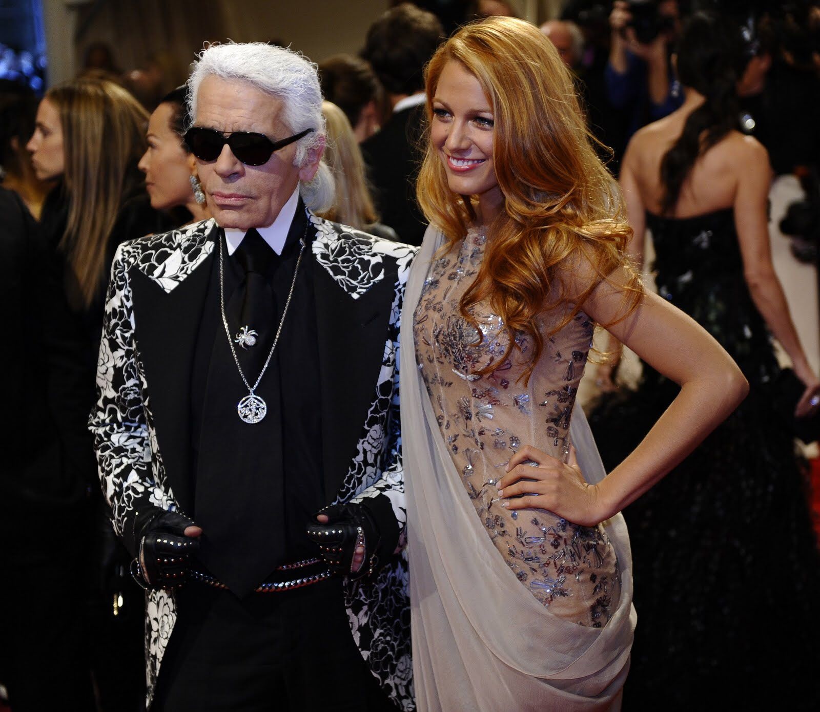 karl lagerfeld qua doi anh 13