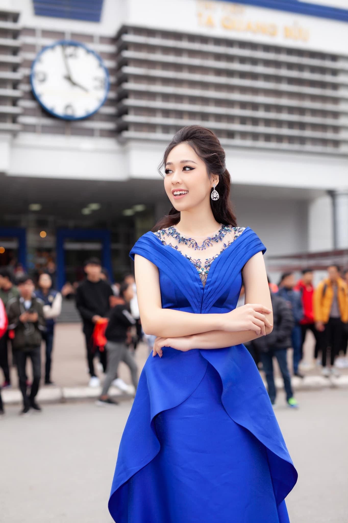 co gai tang hoa tong thong trump anh 4