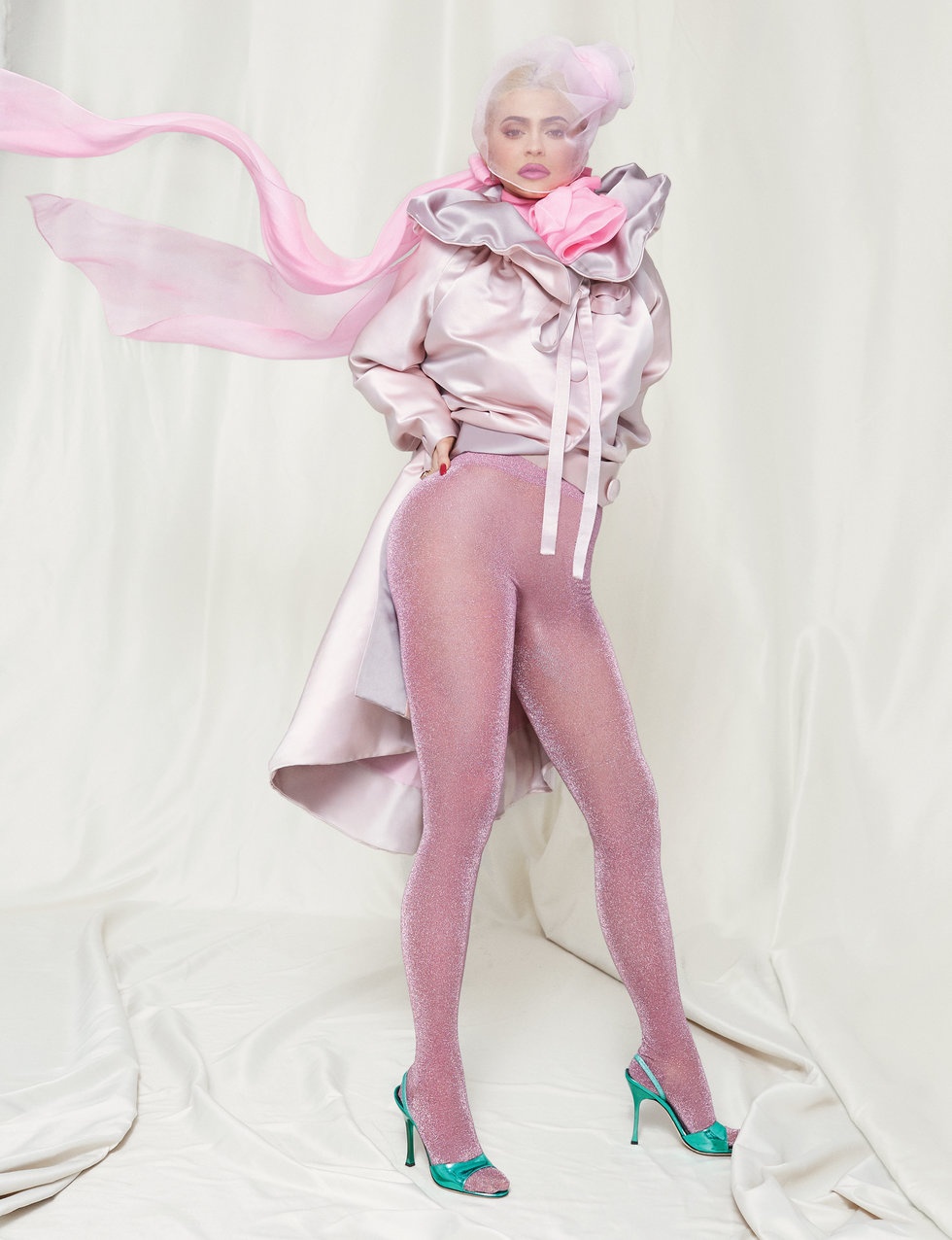 kylie jenner toc ngan tren bia tap chi anh 3