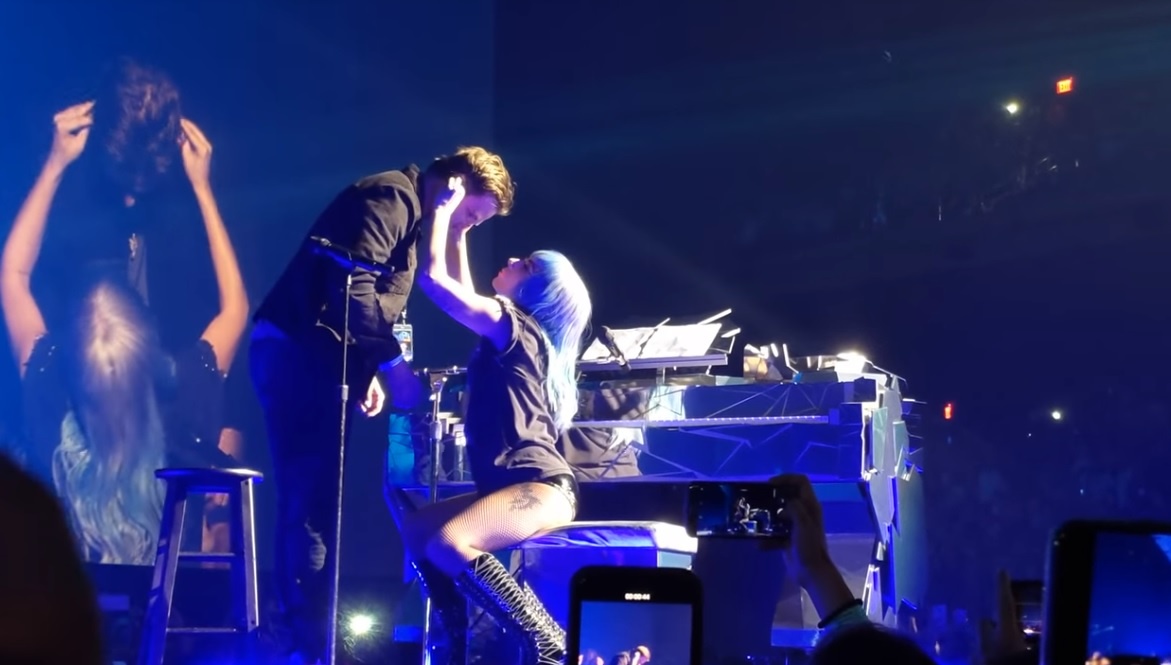 lady gaga bradley cooper yeu anh 4