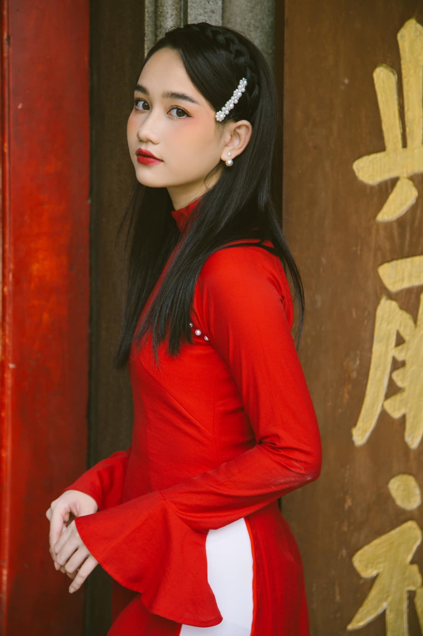 ha lan mac biec anh 8