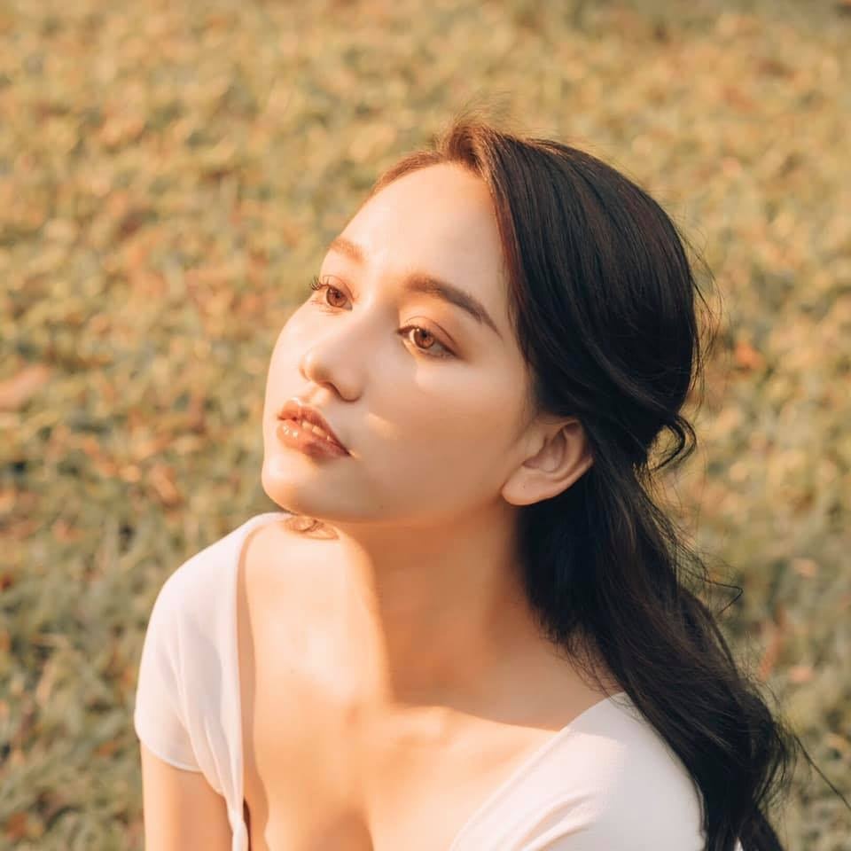 ha lan mac biec anh 6