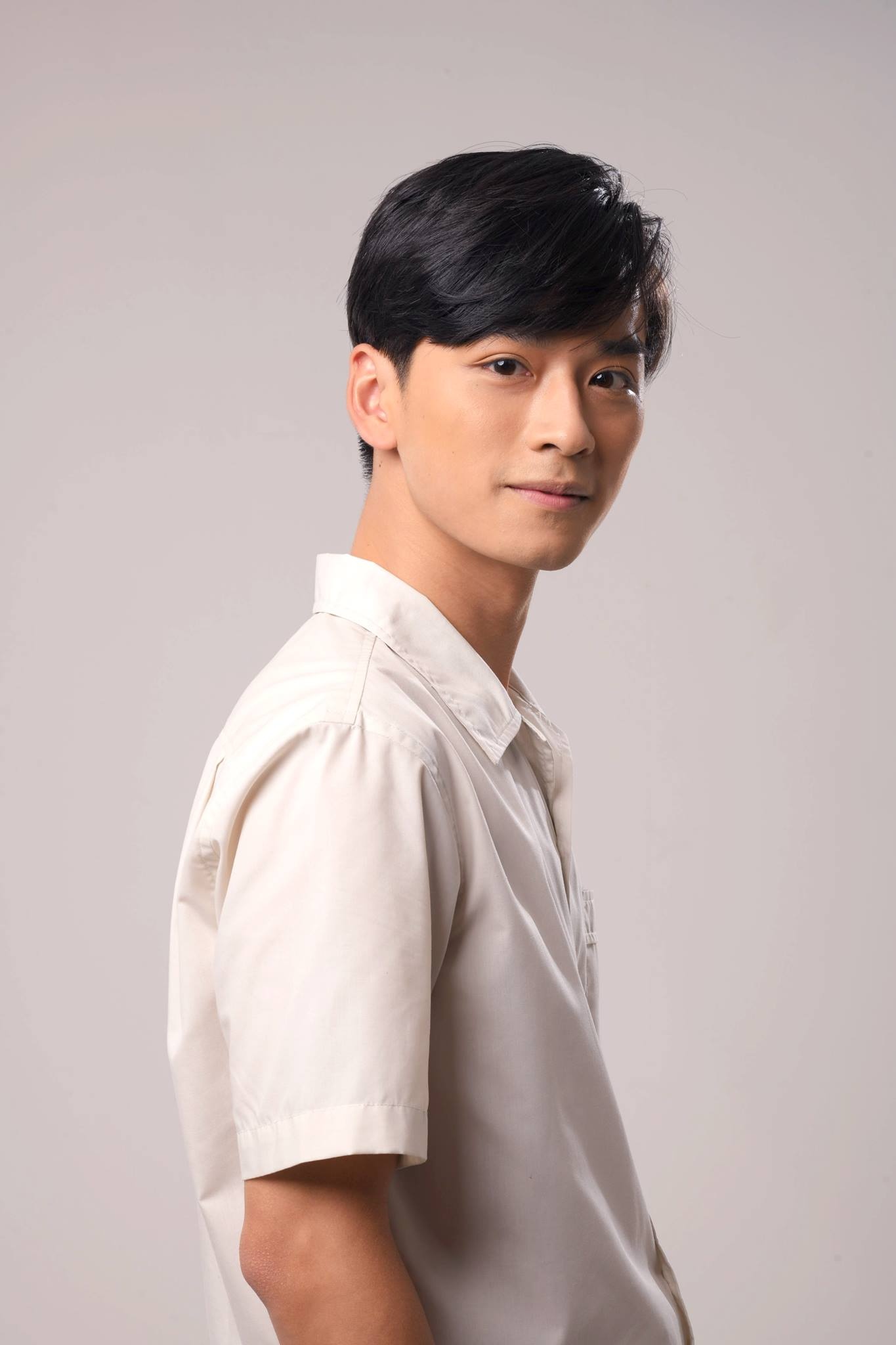 ha lan mac biec anh 4