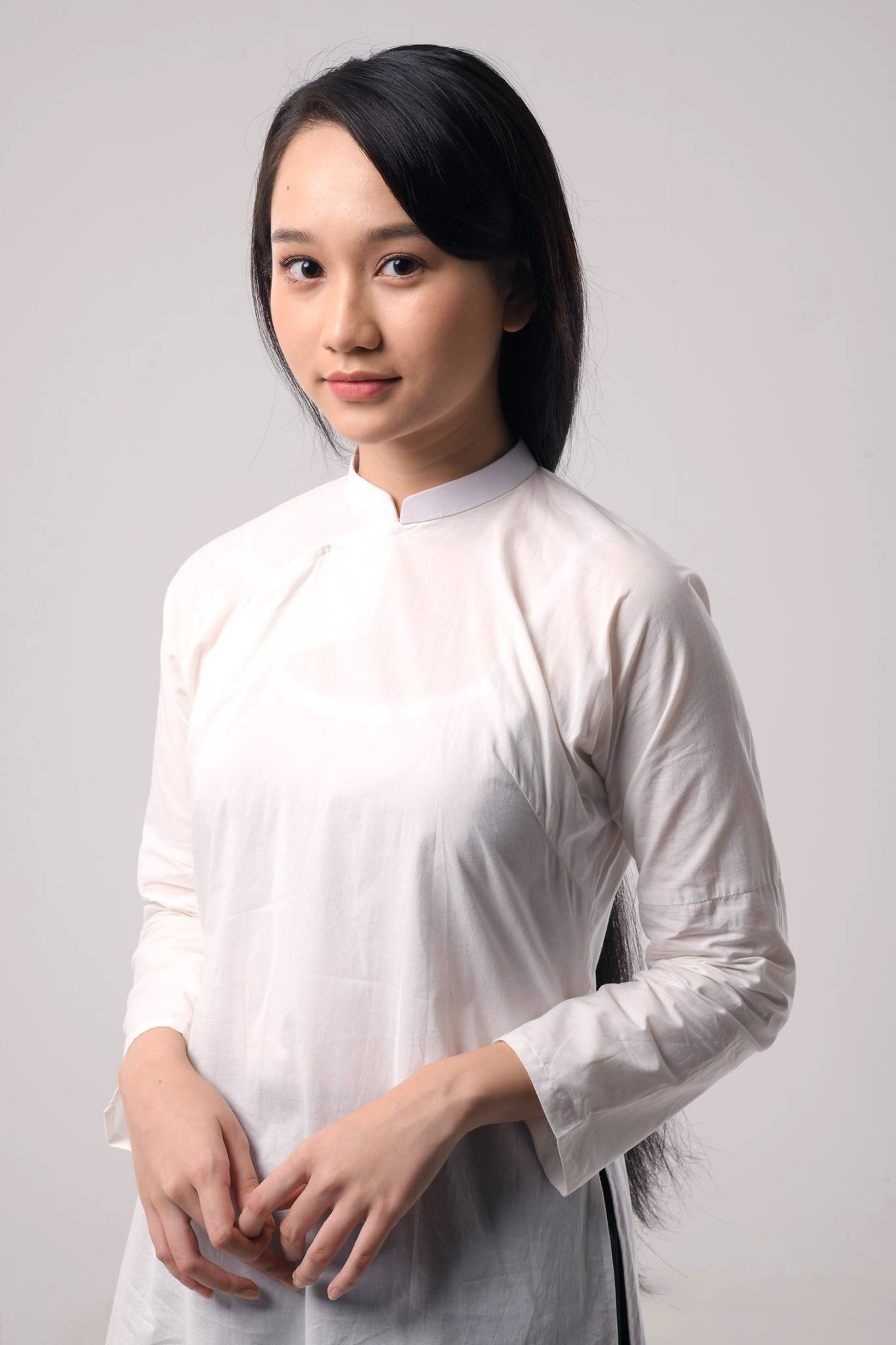 ha lan mac biec anh 3