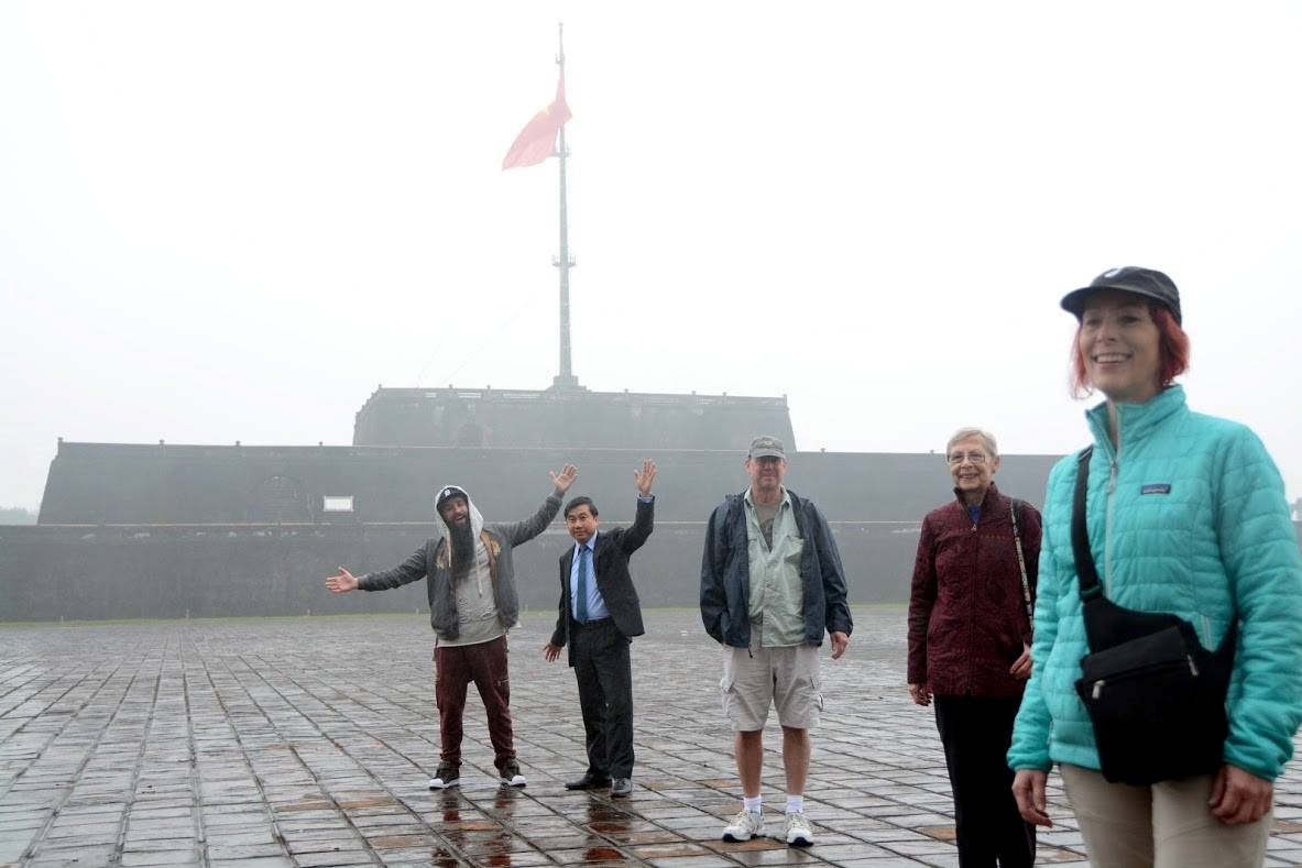 dao dien kong bi hanh hung anh 14