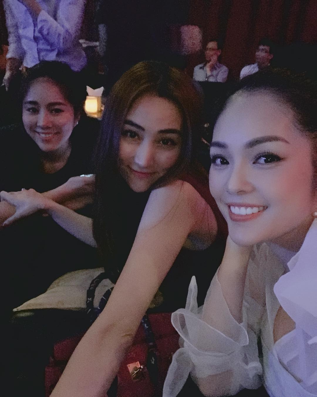 nhom ban than ngan khanh anh 6