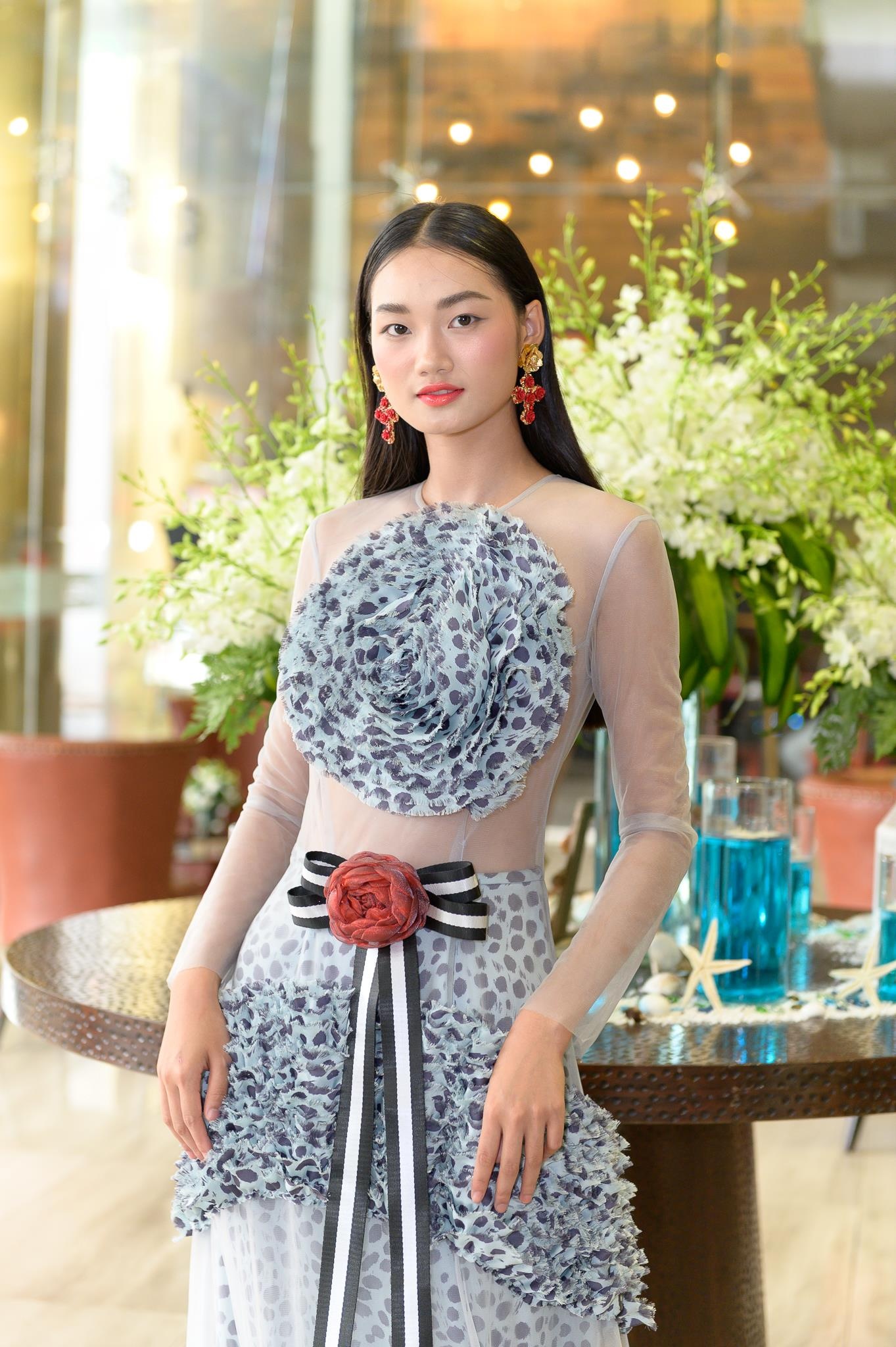 hoa hau sieu quoc gia minh tu anh 10