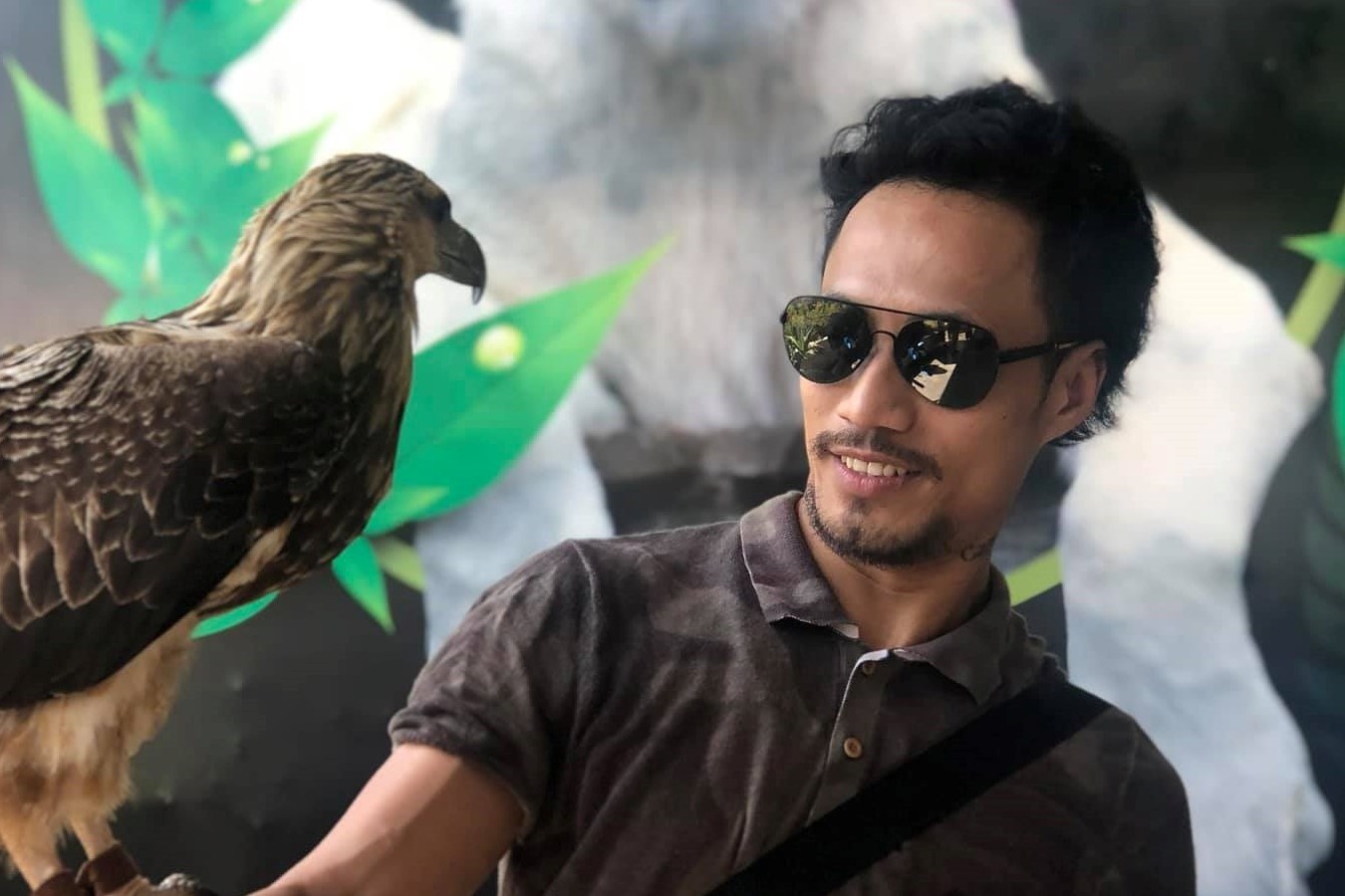 Khan gia phan doi khi Pham Anh Khoa ra mat MV nhac phim 'Hai Phuong' hinh anh