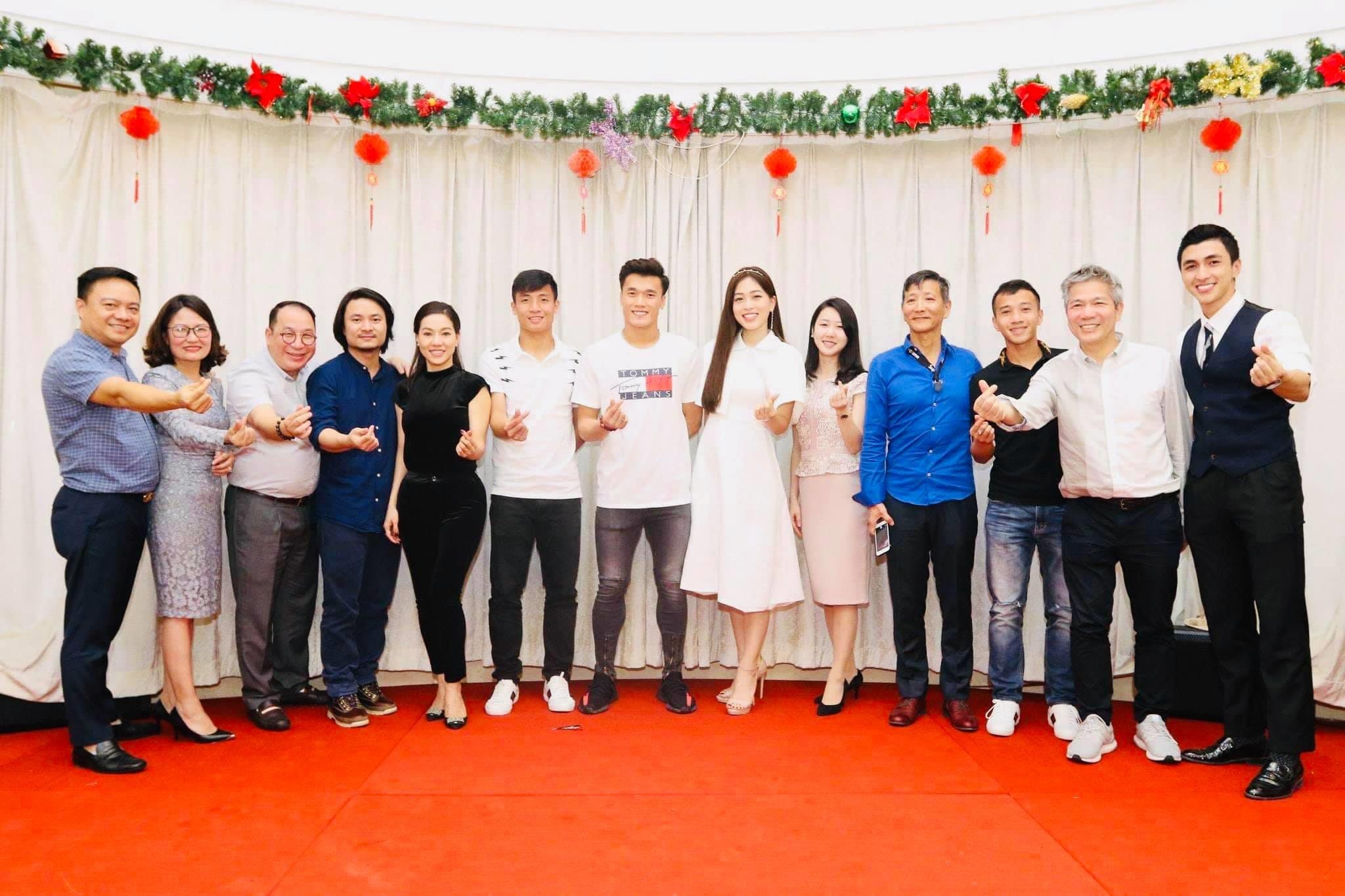 phuong nga song ca voi binh an anh 1