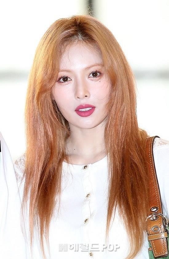 hyuna khoe eo sieu nho ben ban trai anh 6
