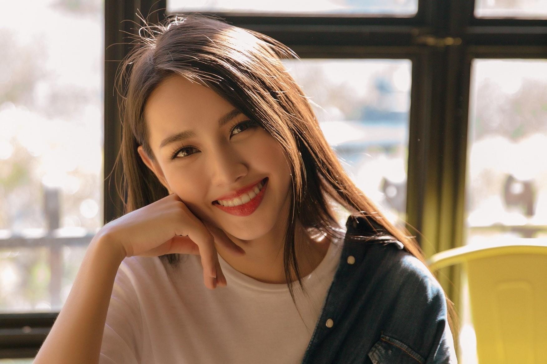 Nhan sac ruc ro o doi thuc cua nguoi dep gay tiec nuoi nhat HHVN 2018 hinh anh