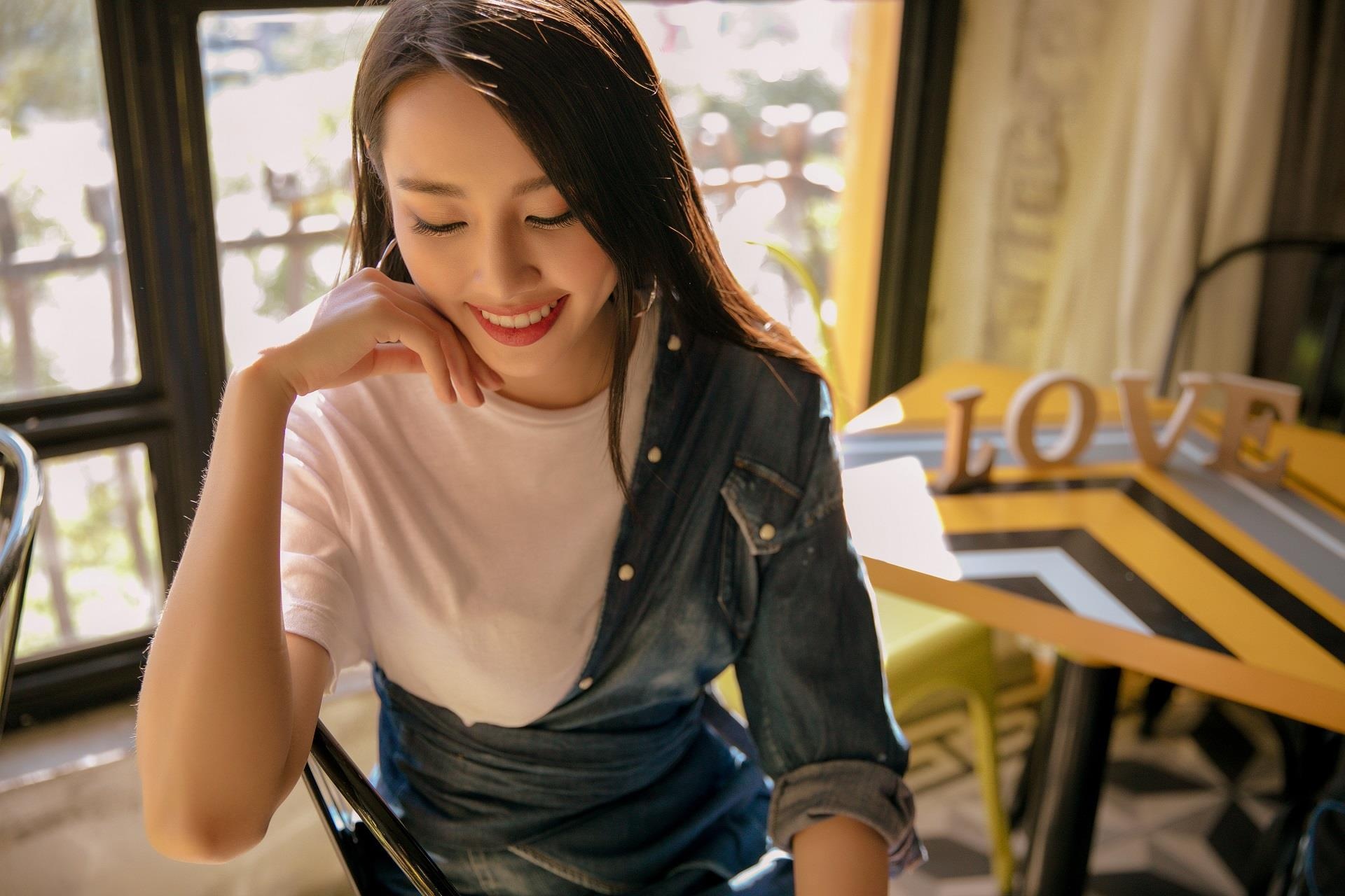 nguyen thuc thuy tien hoa hau viet nam anh 4