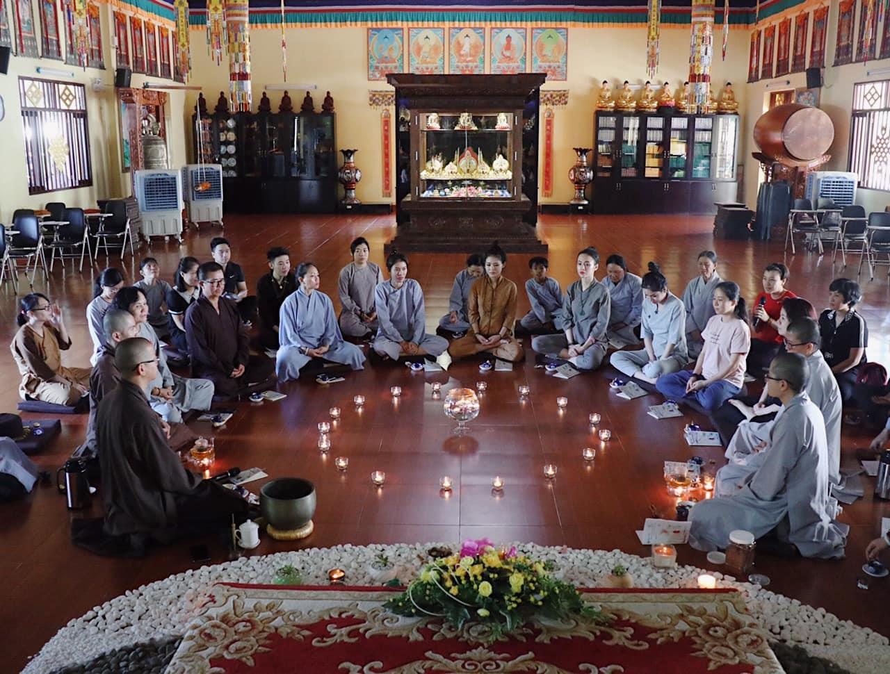 angela phuong trinh di chua khong khoe than anh 4