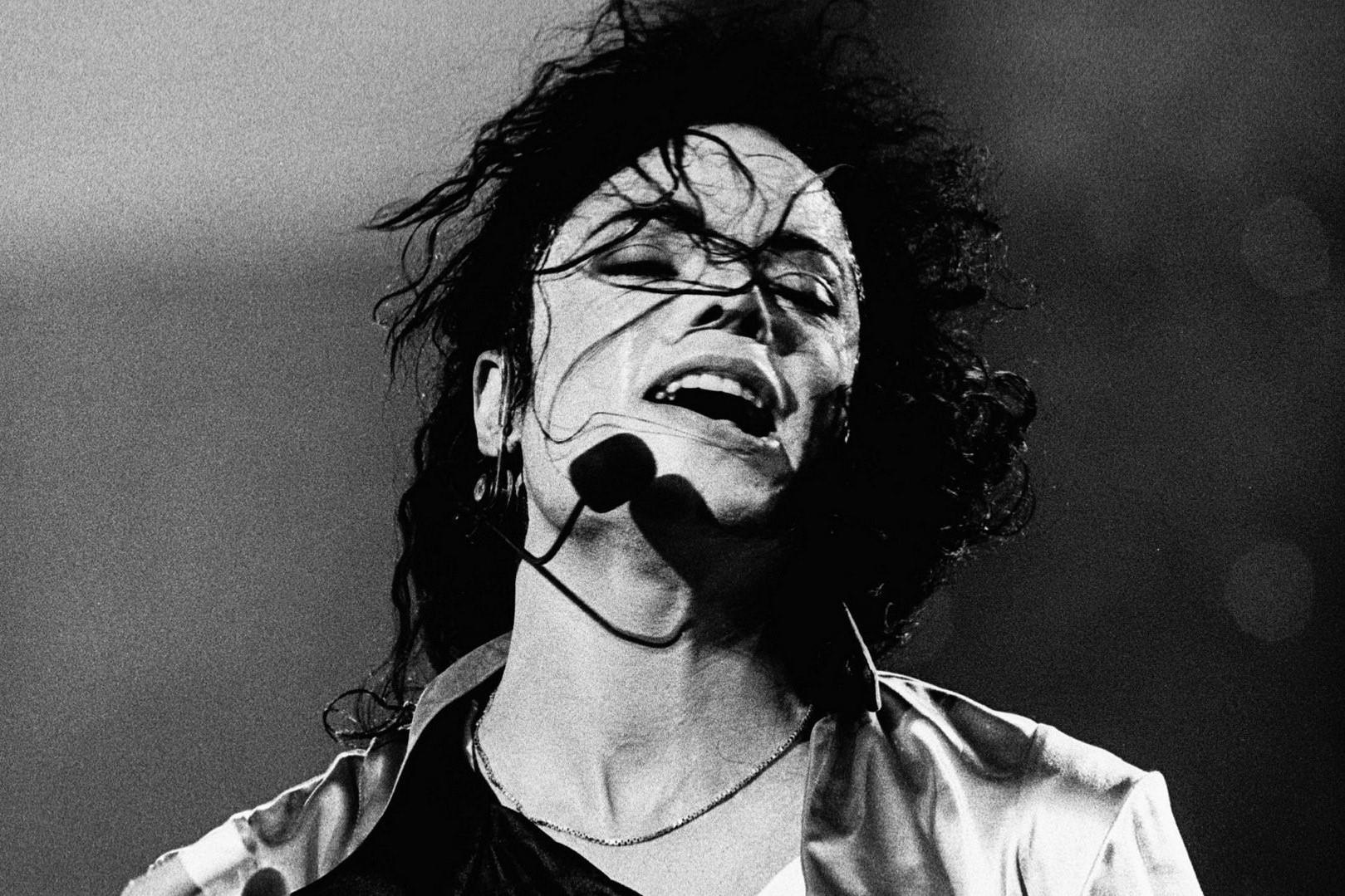 Neu Michael Jackson vi dai la ke au dam, doi con gi dau xot hon the? hinh anh