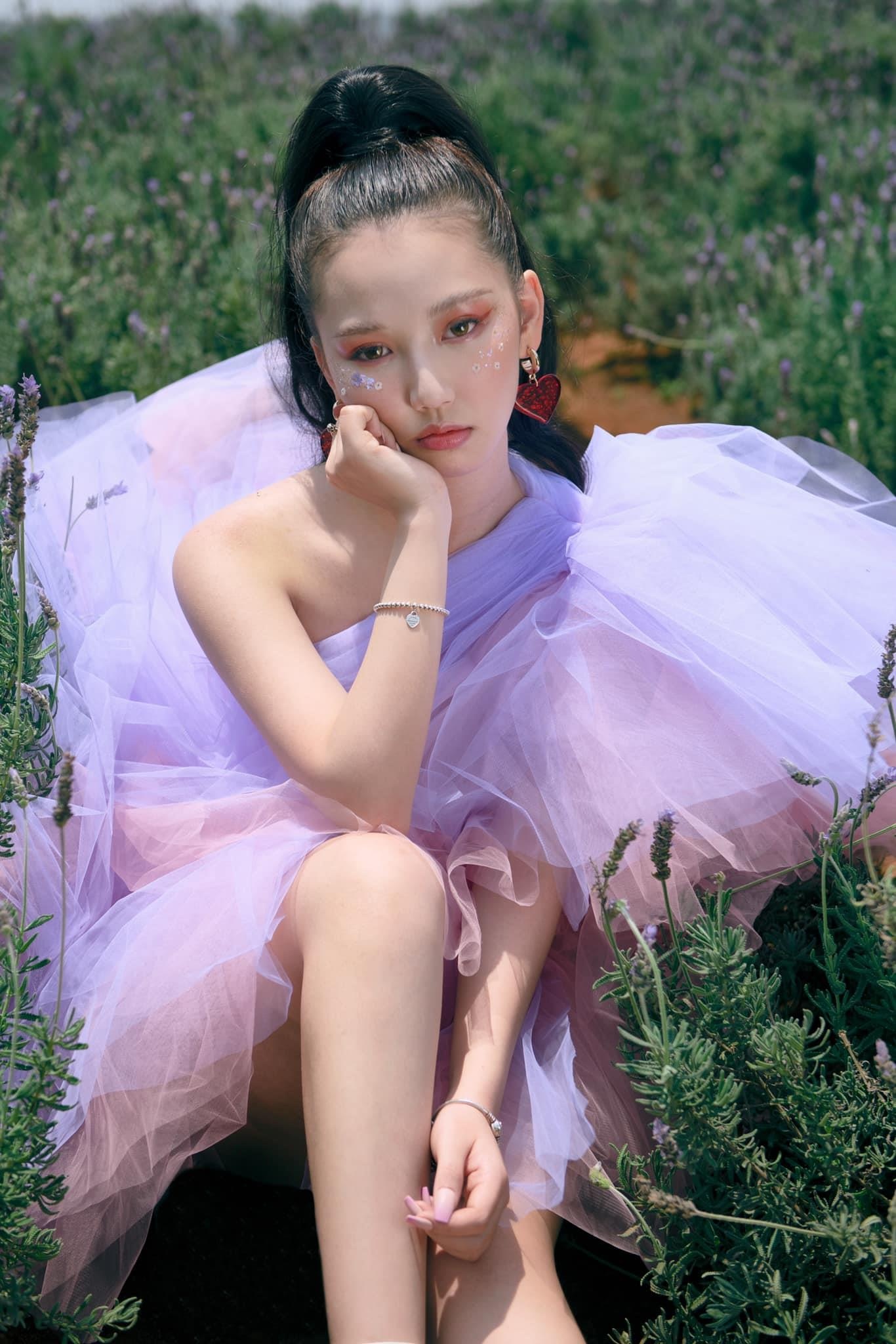 amee ca si sinh nam 2000 anh 10