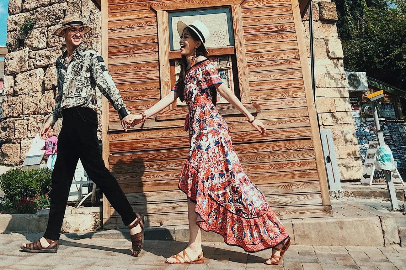 A hau Phuong Nga, Binh An dien dep, dat tay nhau du ngoan Tho Nhi Ky hinh anh