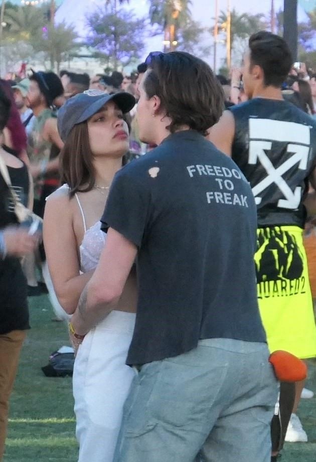 brooklyn beckham hon ban gai o coachella anh 3