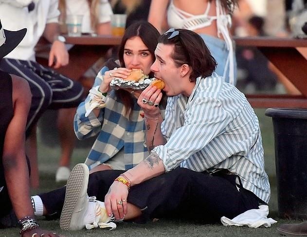 brooklyn beckham hon ban gai o coachella anh 6