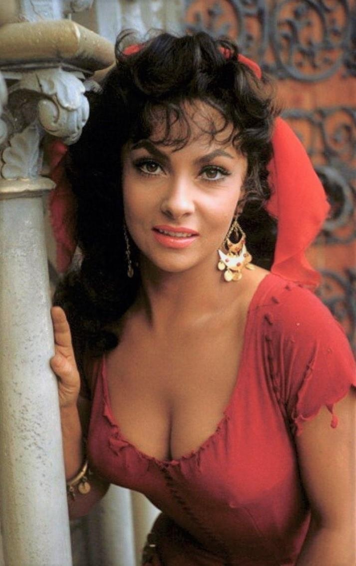 my nhan dong nha tho duc ba paris anh 2