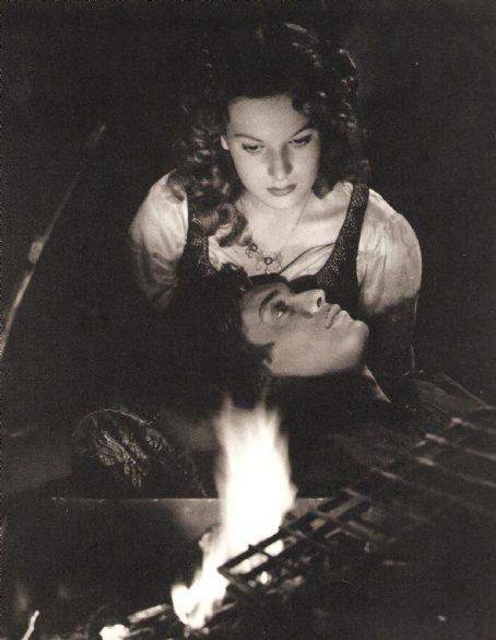 my nhan dong nha tho duc ba paris anh 13