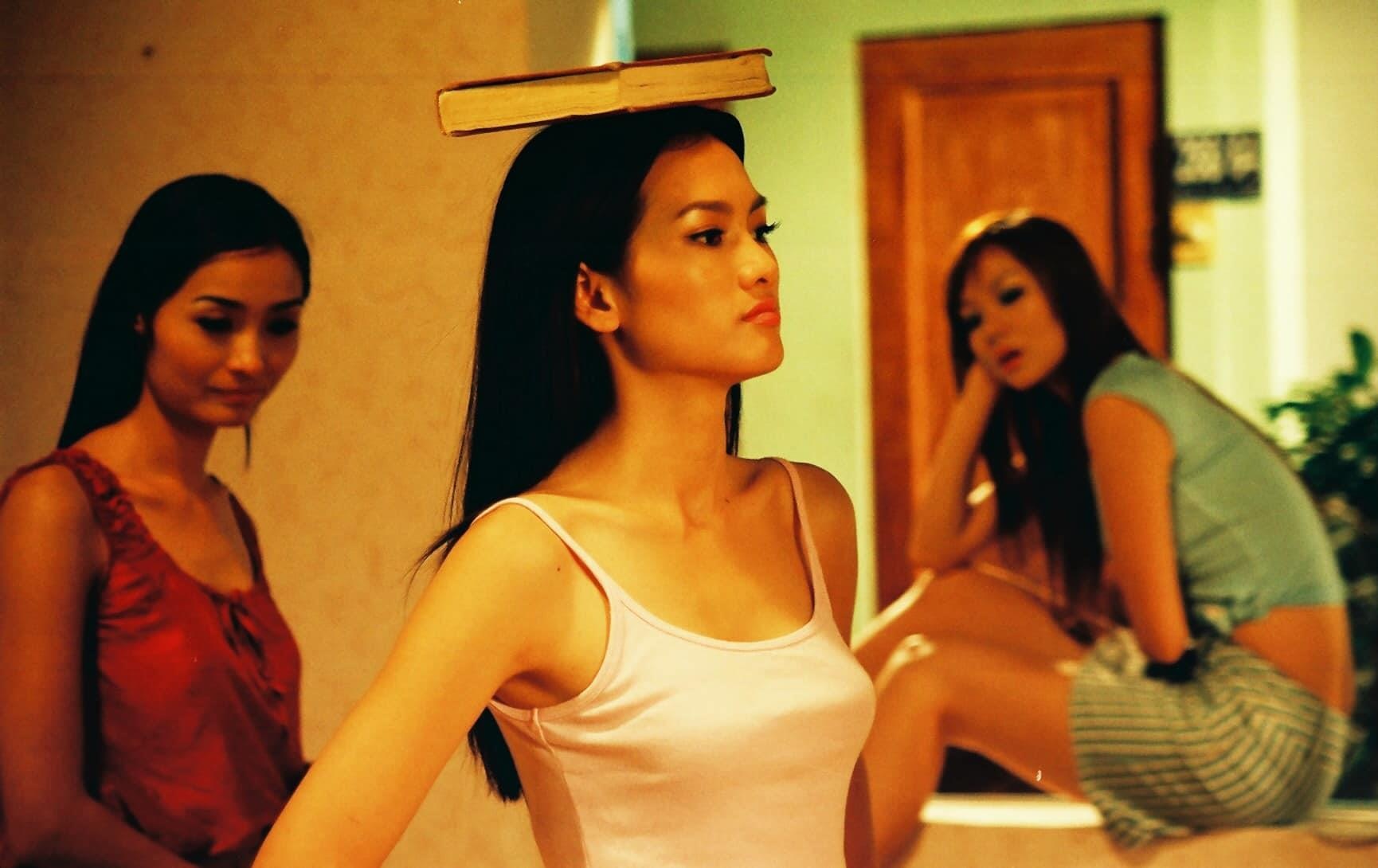 anh hau truong phim nhung co gai chan dai anh 5