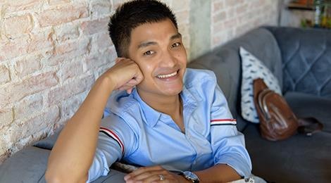 Mac Van Khoa - den xau, noi ngong van tro thanh ngoi sao phong ve hinh anh