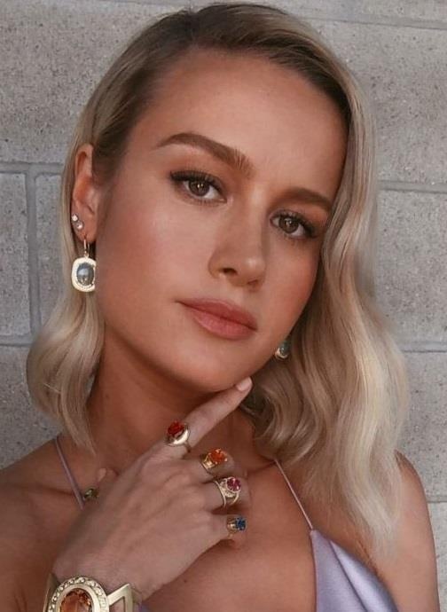 2 mỹ nhân avengers đeo đá vô cực ảnh 6 2 my nhan avengers deo da vo cuc anh 6