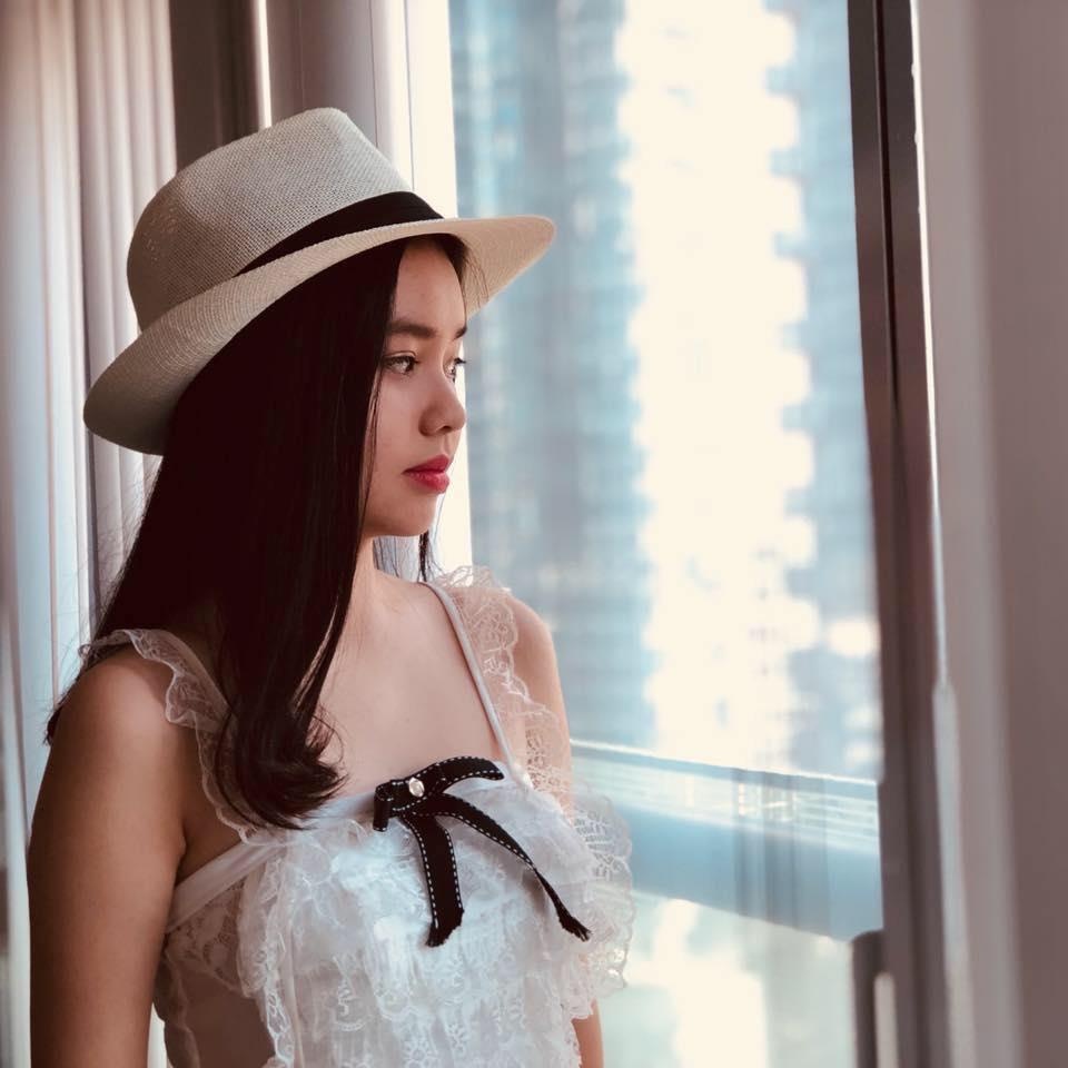 co gai dong canh nong 13 tuoi anh 1