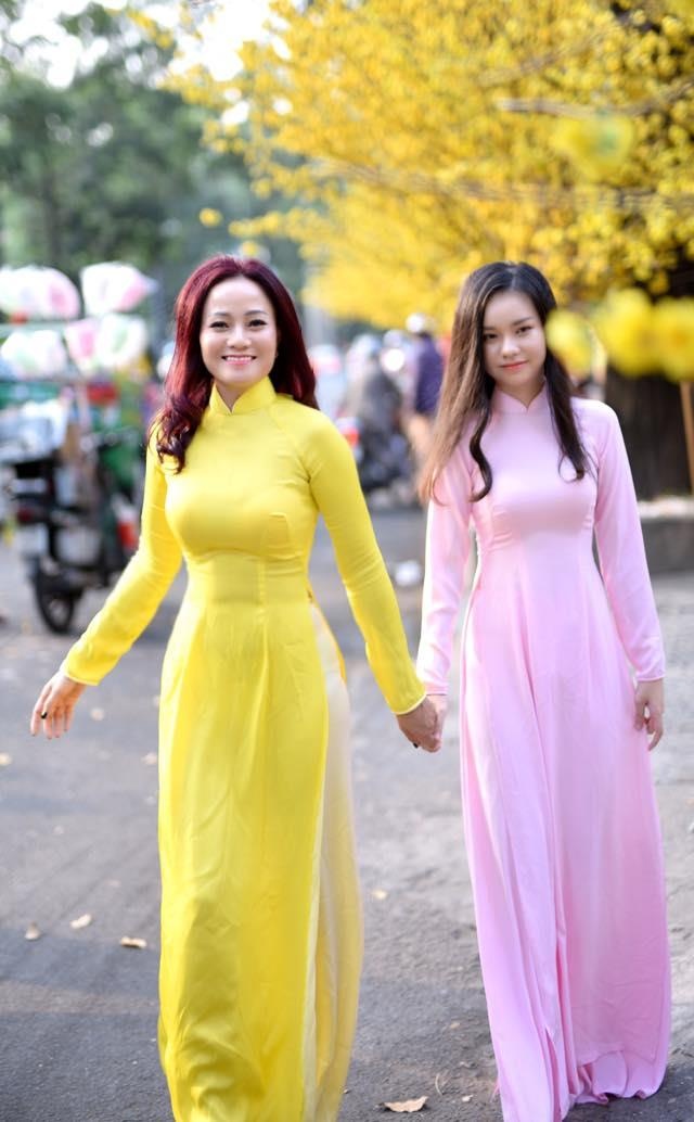 co gai dong canh nong 13 tuoi anh 9