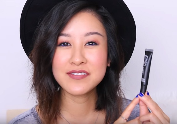 Co gai goc Viet noi tieng tren mang huong dan trang diem hinh anh