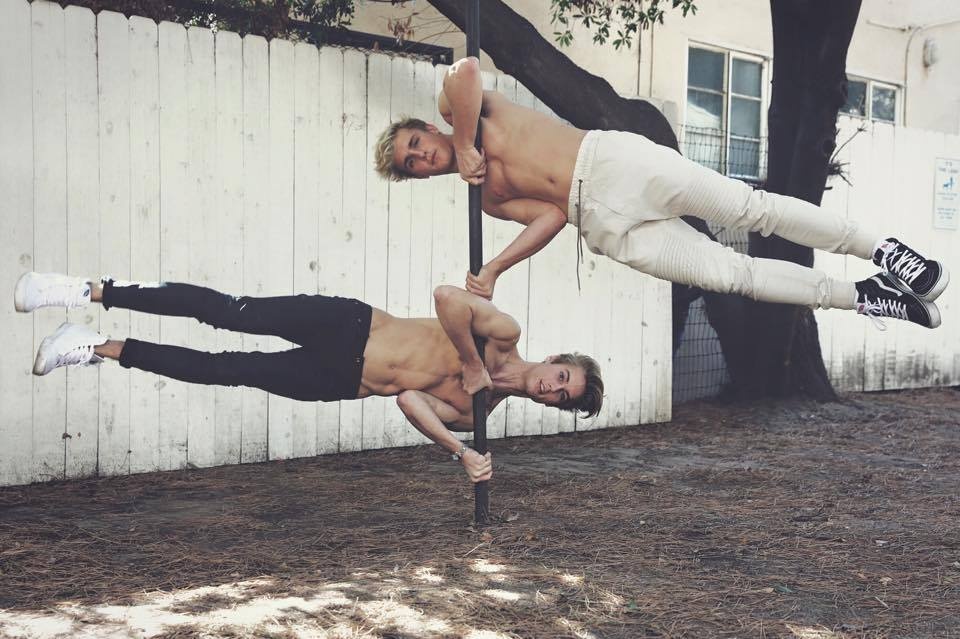 2 anh chang noi tieng dep trai anh 8