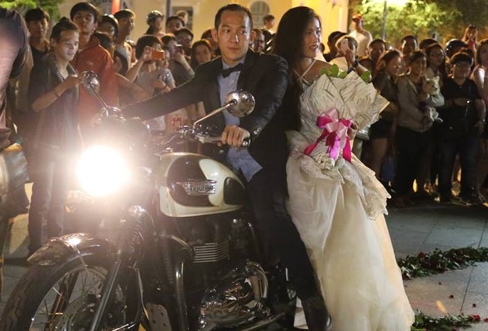 To tinh phai chan thanh, khong can qua pho truong hinh anh