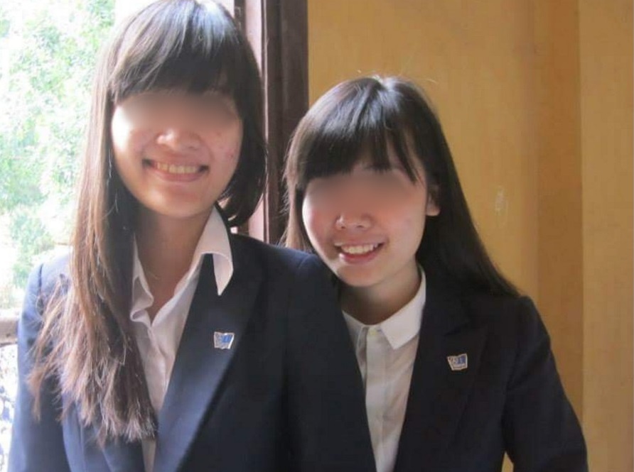 Dan mang giup do nu sinh Bao chi sap mo coi cha me hinh anh