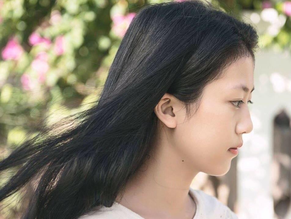 Co gai xinh dep trong MV 'Gui anh xa nho' cua Bich Phuong hinh anh