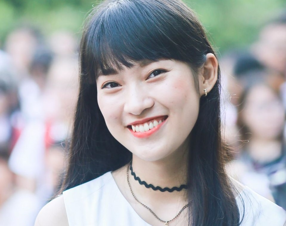 Co gai noi 7 thu tieng do truong Ngoai thuong va Ngoai giao hinh anh