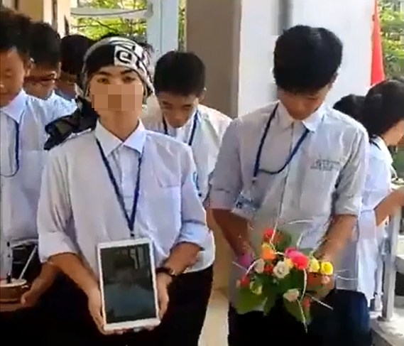 Gia dua tang, ruoc di anh ban trong ngay sinh nhat hinh anh