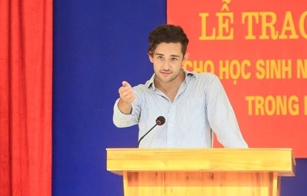 thay giao dep trai anh 2