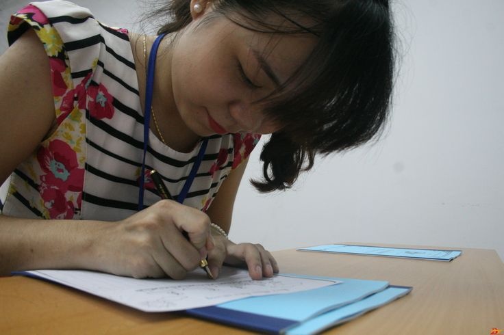 Xu huong hoc viet chu dep cua gioi tre Sai Gon hinh anh