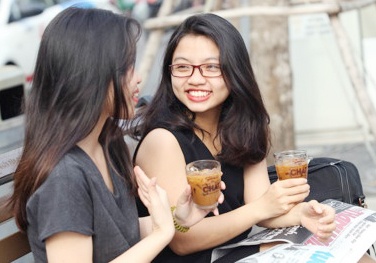 Ca phe sua da Sai Gon qua mat co gai Ha Noi hinh anh
