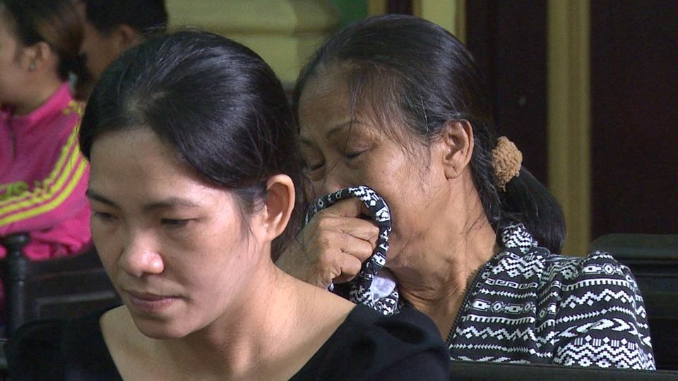 Cha chem chet con re anh 3