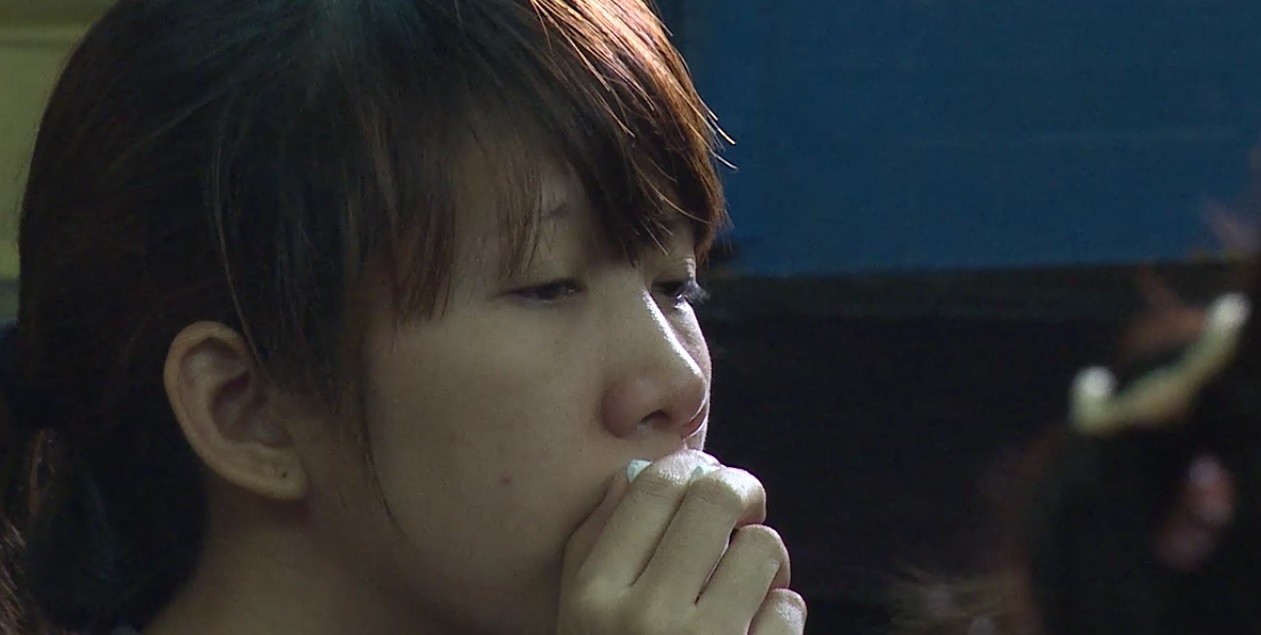 Nhung giot nuoc mat trong phien xu cha vo doat mang con re hinh anh