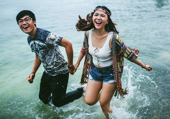 'Ong ba anh' co tinh yeu dep, chung minh bay gio cung the! hinh anh