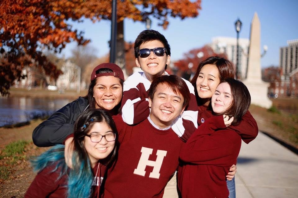 Harvard, bon ruoi sang: 'Co the sinh vien thuc de choi' hinh anh