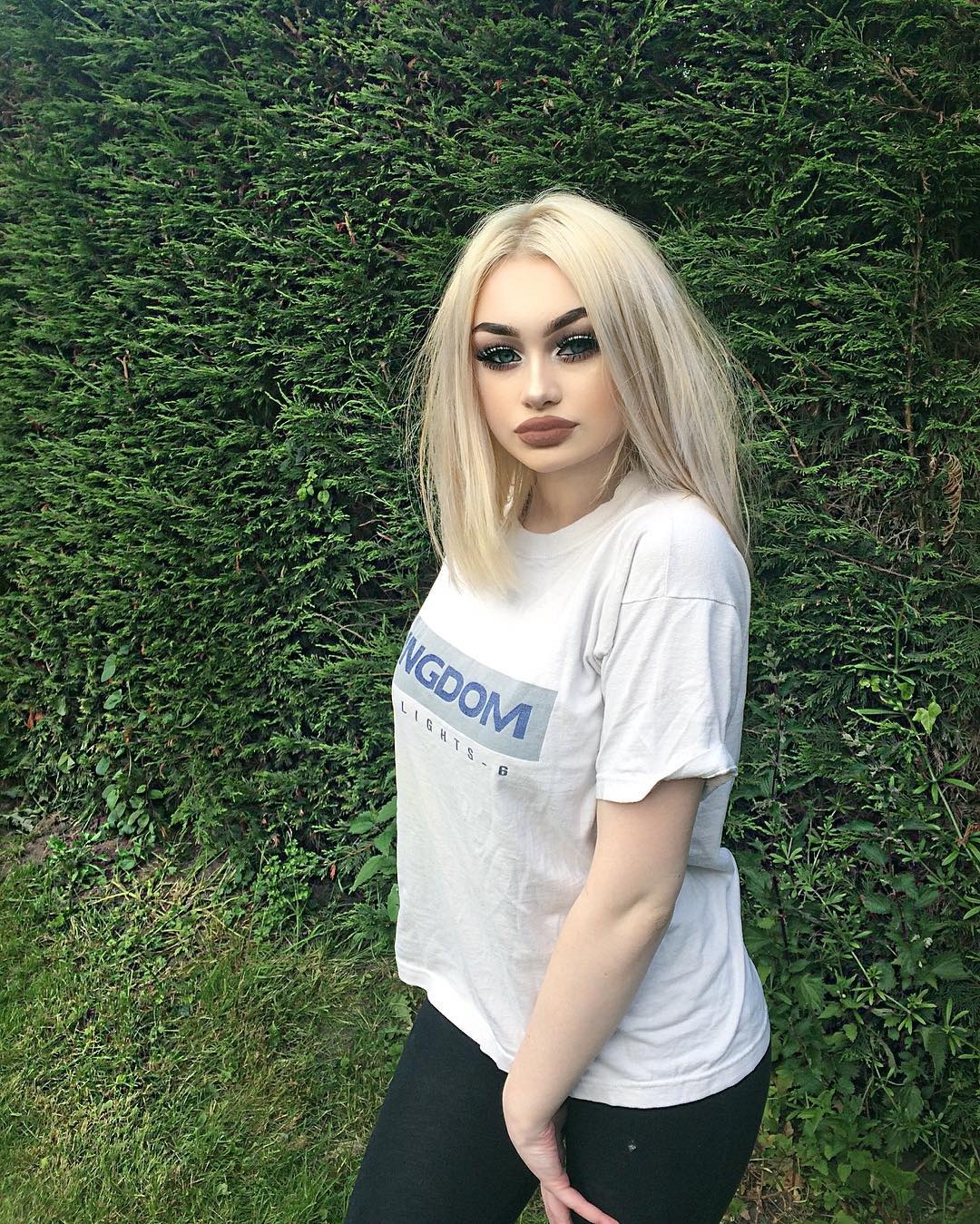 Co gai moi day anh 5