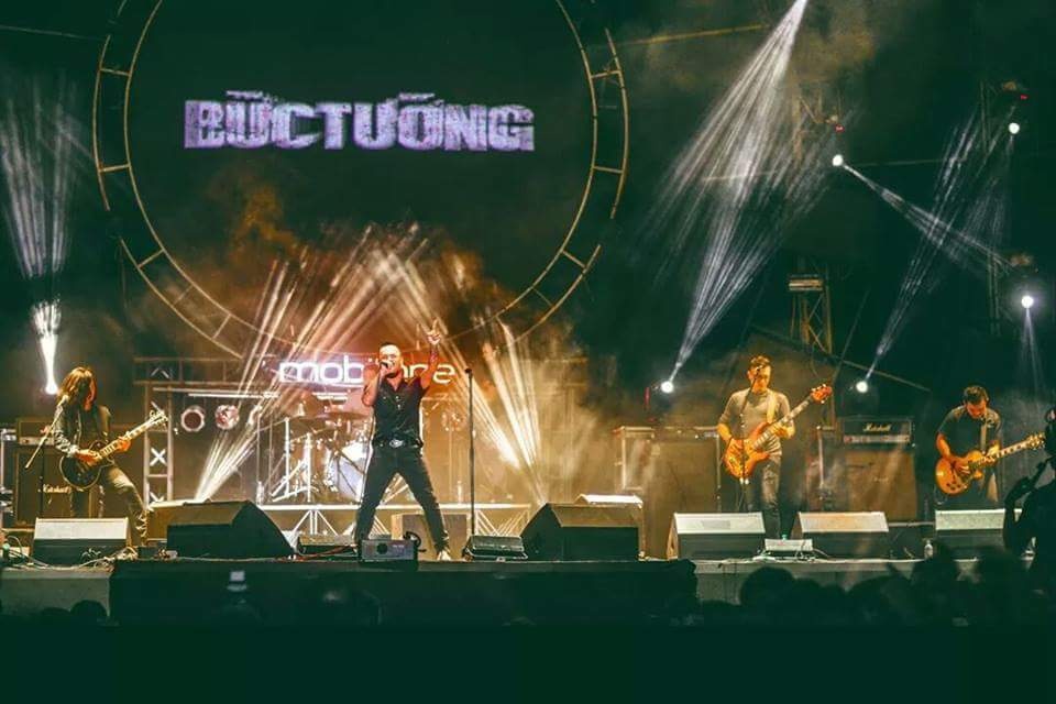 Bức tường ảnh 1 Buc tuong anh 1