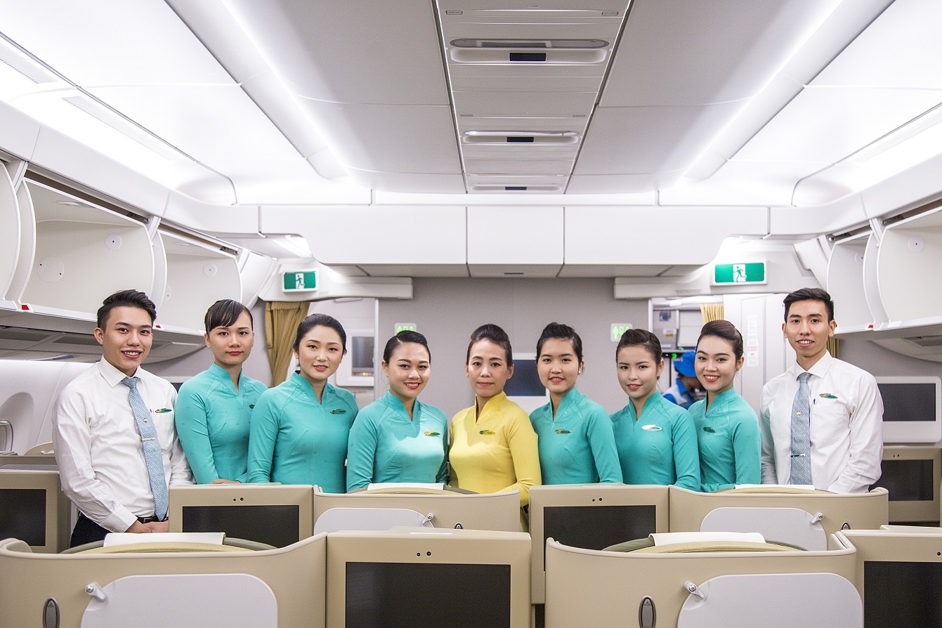 Tam su ve nghe tiep vien hang nhung ngay cuoi nam hinh anh