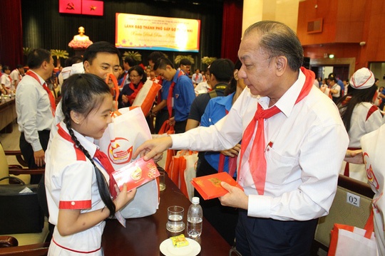 Hoc sinh TP.HCM phan anh nhieu van de 'nong' hinh anh
